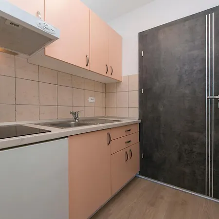 Nadalina Apartamento Brela