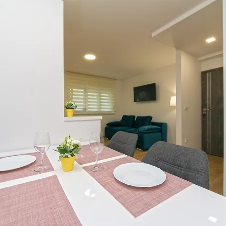 Nadalina Apartamento *