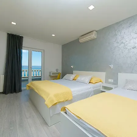 Apartamento Nadalina Brela