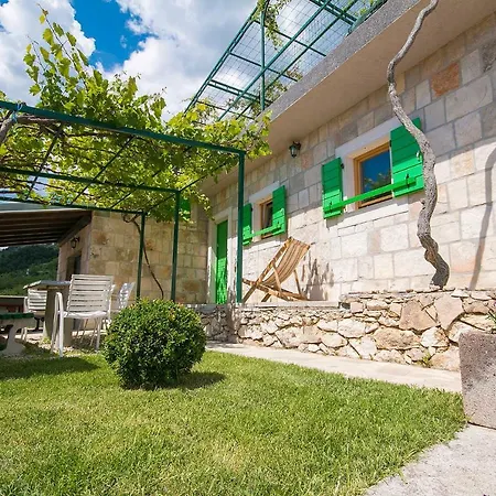 Nadalina Apartamento Brela