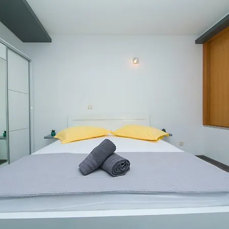 Apartamento Nadalina *