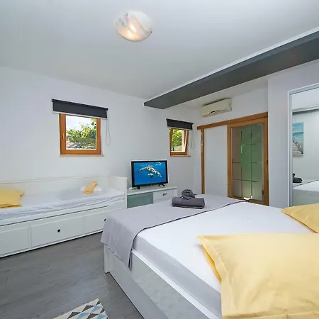 Nadalina Apartamento *